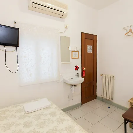 Pension Mesones
