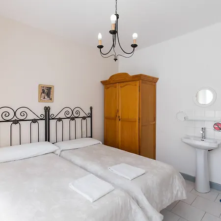 Pension Mesones 3* Granada